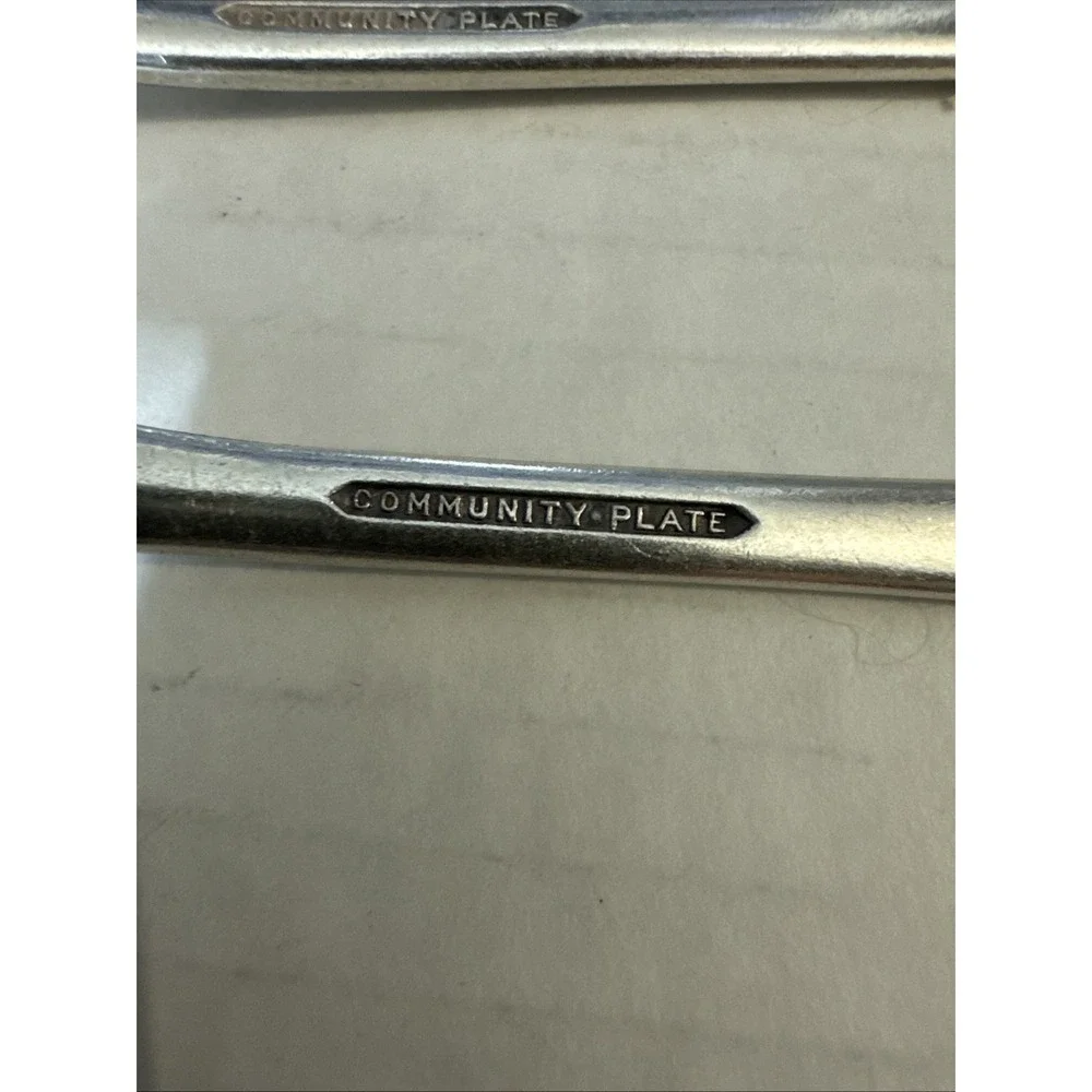Oneida Community Lady Hamilton Dinner Fork 7.25